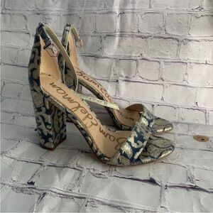 Elegant Blue and Gold Women's Heels